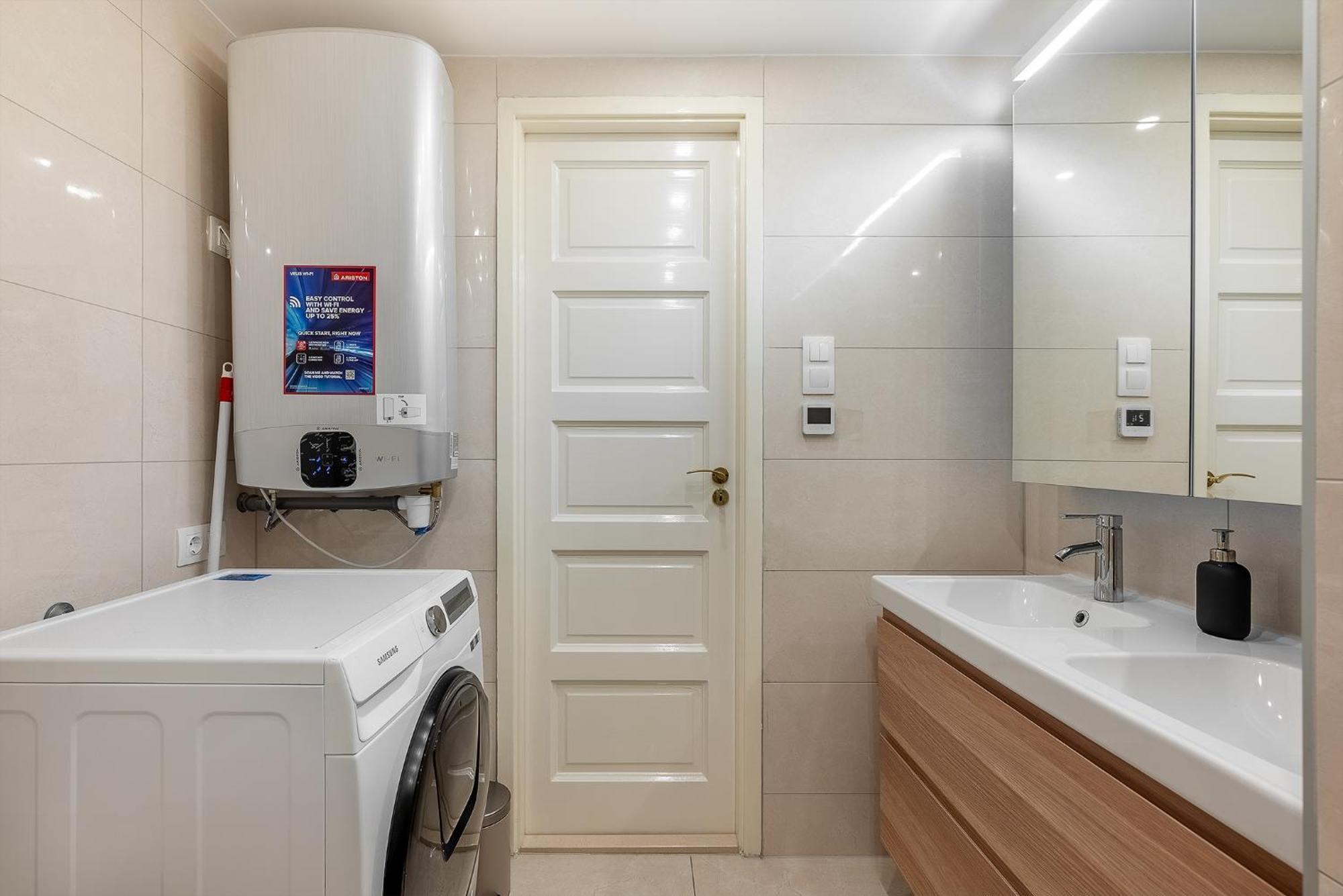 Apartment Classical Mini With A Modern Touch! Budapest